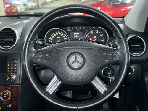Mercedes-Benz M Class ML 350 Auto in Namibia
