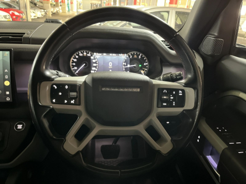 Land Rover Defender 110 D300 SE X-Dynamic (221 KW) in Namibia