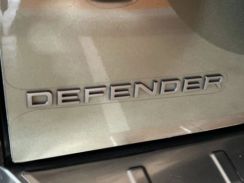 Land Rover Defender 110 D300 SE X-Dynamic (221 KW) in Namibia