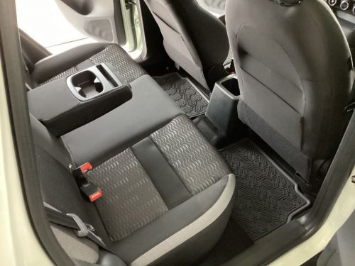Nissan Magnite VISIA 1.0 5MT in Namibia