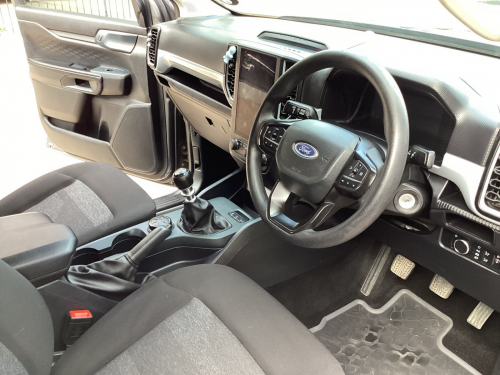 Ford Ranger D/C XL 4x4 6MT in Namibia