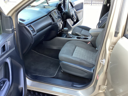 Ford Ford Ranger 2.2Tdci XL 4x4 in Namibia