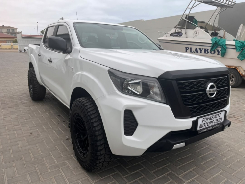 Used Nissan NAVARA 2.5D XE DC MT for sale in Swakopmund