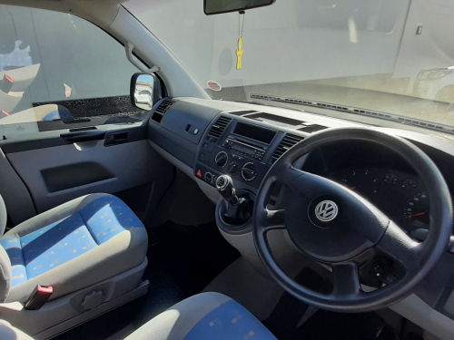 Volkswagen T5 KOMBI CALIFORNIA "BEACH" 2.5TDI 4 MOTION MANUAL in Namibia