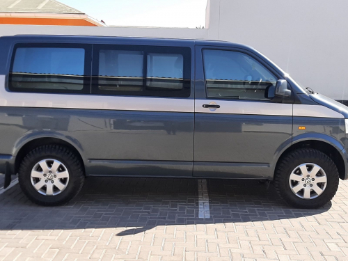 Volkswagen T5 KOMBI CALIFORNIA "BEACH" 2.5TDI 4 MOTION MANUAL in Namibia