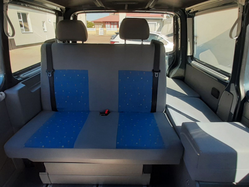 Volkswagen T5 KOMBI CALIFORNIA "BEACH" 2.5TDI 4 MOTION MANUAL in Namibia