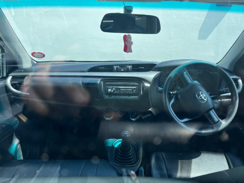 Toyota HILUX 2.0VVTI S/C AC in Namibia