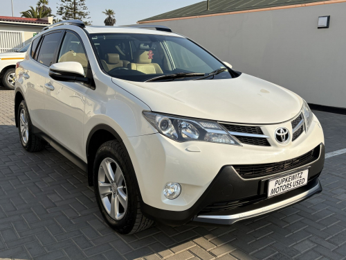 Toyota RAV 4 2.2D VX A/T in Namibia