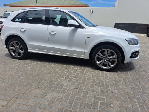 Pre-owned Audi Q5 3.2 FSI QUATRO S TRONIC for sale in 