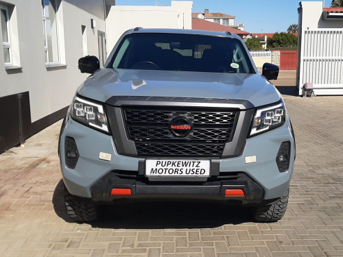 Nissan NAVARA PRO 4X 4X4 DC A/T in Namibia
