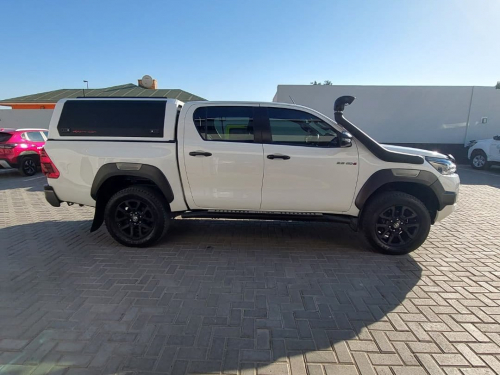 Toyota HILUX 2.8 GD6 4X4 DC M/T LEGEND RS in Namibia