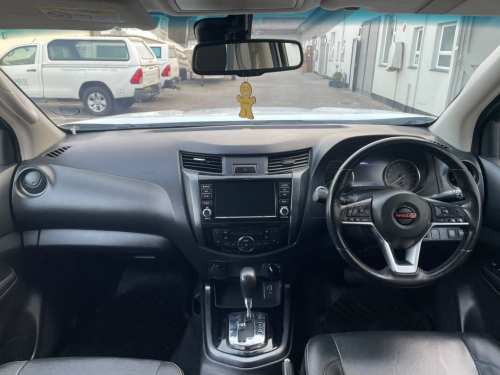 Nissan NAVARA 2.5D 4X4 AUTO DC PRO 4X in Namibia