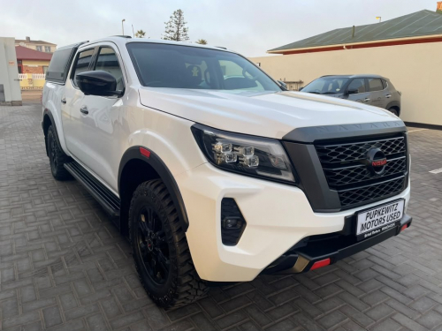 Used Nissan NAVARA 2.5D 4X4 AUTO DC PRO 4X for sale in Swakopmund