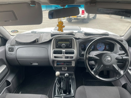 Nissan NP300 DC 4X4 MANUAL in Namibia