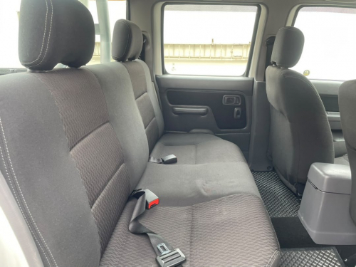 Nissan NP300 DC 4X4 MANUAL in Namibia