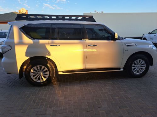 Nissan PATROL 5.7 V8 A/T 4X4 in Namibia