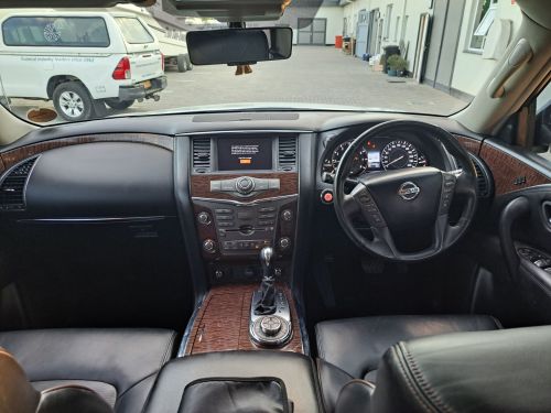 Nissan PATROL 5.7 V8 A/T 4X4 in Namibia