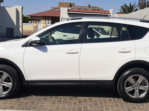 Toyota RAV 2.0 GX A/T in Namibia