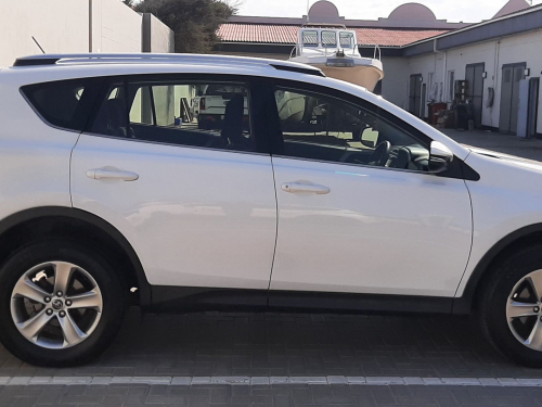 Toyota RAV 2.0 GX A/T in Namibia