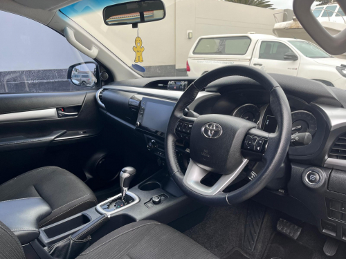 Toyota HILUX 2.8 GD6 4X4 DC A/T SRX in Namibia