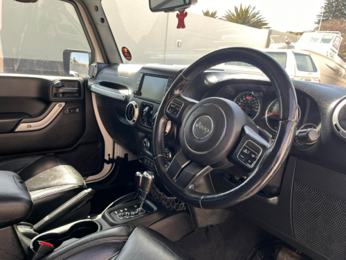 Jeep Wrangler Unltd Sahara 3.6 V6 AT in Namibia