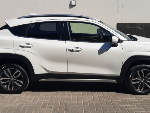 Toyota STARLET CROSS 1.5 XR in Namibia