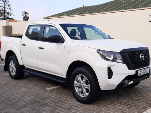 Nissan NAVARA 2.5D SE+ 4X2 D/CAB MANUAL in Namibia