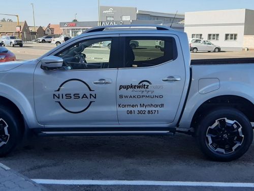 Nissan NAVARA 2.5TD LE+ DC 4X4 AUTO in Namibia