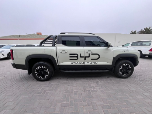 BYD Shark 6 DMO Premium 1.5T in Namibia