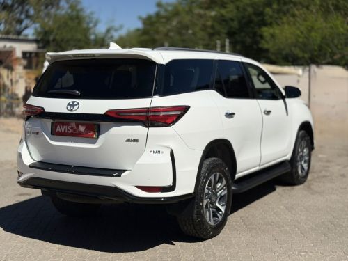 Toyota Fortuner 2.4 4X4 A/T in Namibia