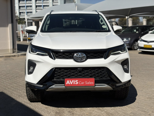 Toyota Fortuner 2.4 4x4 A/T in Namibia