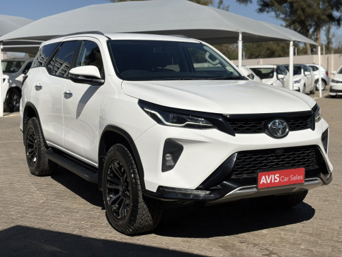 Toyota Fortuner 2.4 4x4 A/T in Namibia