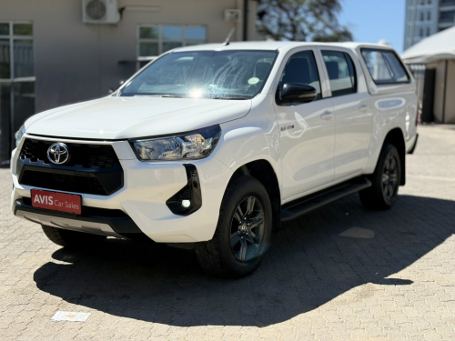Used Toyota Hilux 2.4 4x4 A/T with Canopy for sale in Windhoek