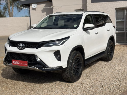 Toyota 2.4 4x4 A/T Fortuner in Namibia