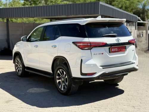 Toyota Fortuner 2.4 4X4 A/T in Namibia