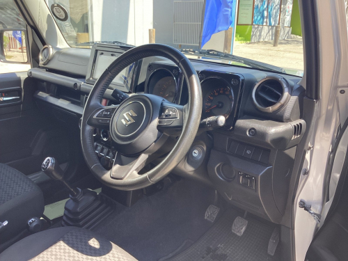Suzuki Jimny 1.5i GLX 4X4 Manual in Namibia