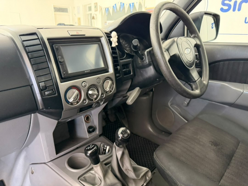Ford Ranger 2.5 TD Hi-Trail XL P/U S/C M/T 4x4 in Namibia
