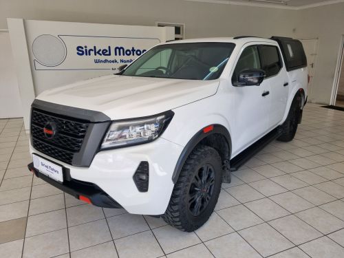 Nissan Navara Pro-4X 4x4 D/C P/U in Namibia