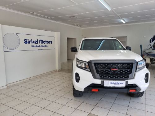 Nissan Navara Pro-4X 4x4 D/C P/U in Namibia