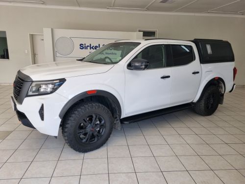Nissan Navara Pro-4X 4x4 D/C P/U in Namibia