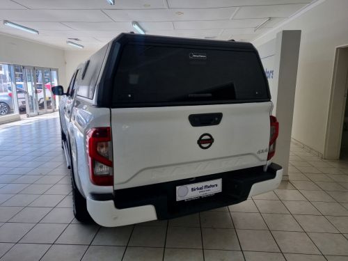 Nissan Navara Pro-4X 4x4 D/C P/U in Namibia