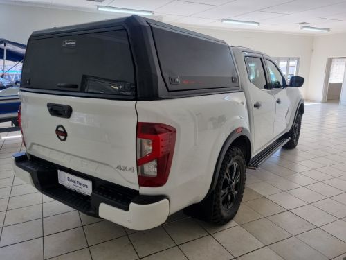 Nissan Navara Pro-4X 4x4 D/C P/U in Namibia