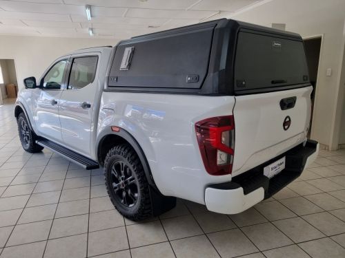 Nissan Navara Pro-4X 4x4 D/C P/U in Namibia