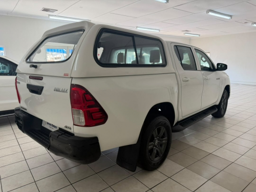 Toyota Toyota Hilux 2.4 GD6 Raider 4x4 P/U D/C A/T Diesel in Namibia