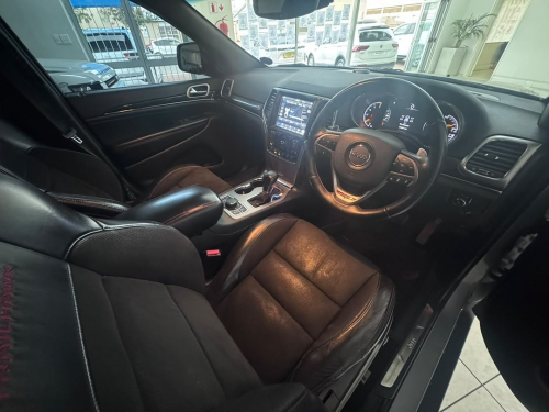 Jeep Grand Cherokee 3.0L V6 Trailhawk in Namibia