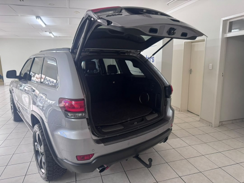 Jeep Grand Cherokee 3.0L V6 Trailhawk in Namibia