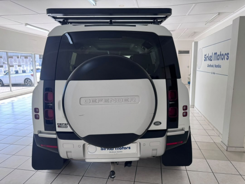 Land Rover DEFENDER 110 P300 SE (221KW) in Namibia