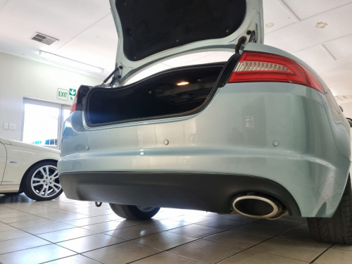 Jaguar XF 2.2D Premium Luxury A/T in Namibia