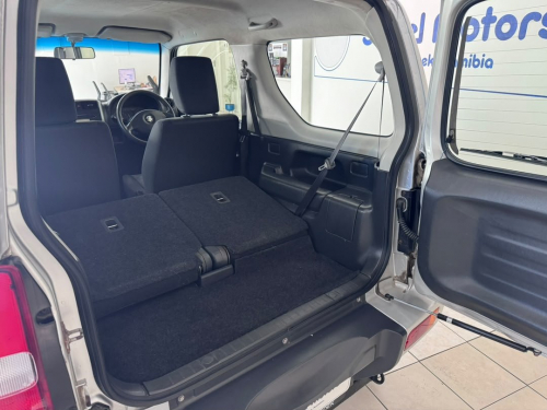 Suzuki Jimny 1.3 4x4 M/T in Namibia