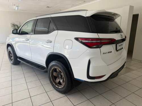 Toyota Fortuner 2.4 GD-6 4x4 A/T in Namibia